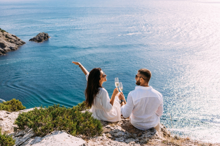 Thriving Tourism and Investment Opportunities