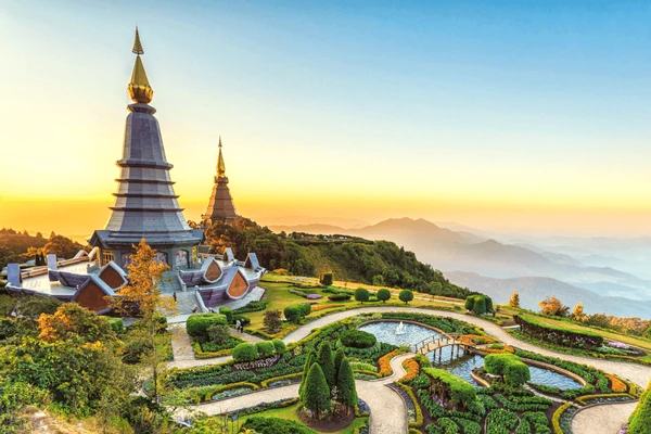 Experience Thailand’s Unique Blend of Tradition and Innovation