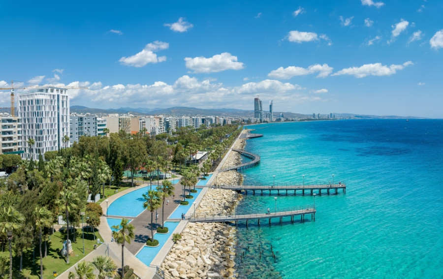 Cyprus Golden Visa 2024: Investment for Permanent Residence