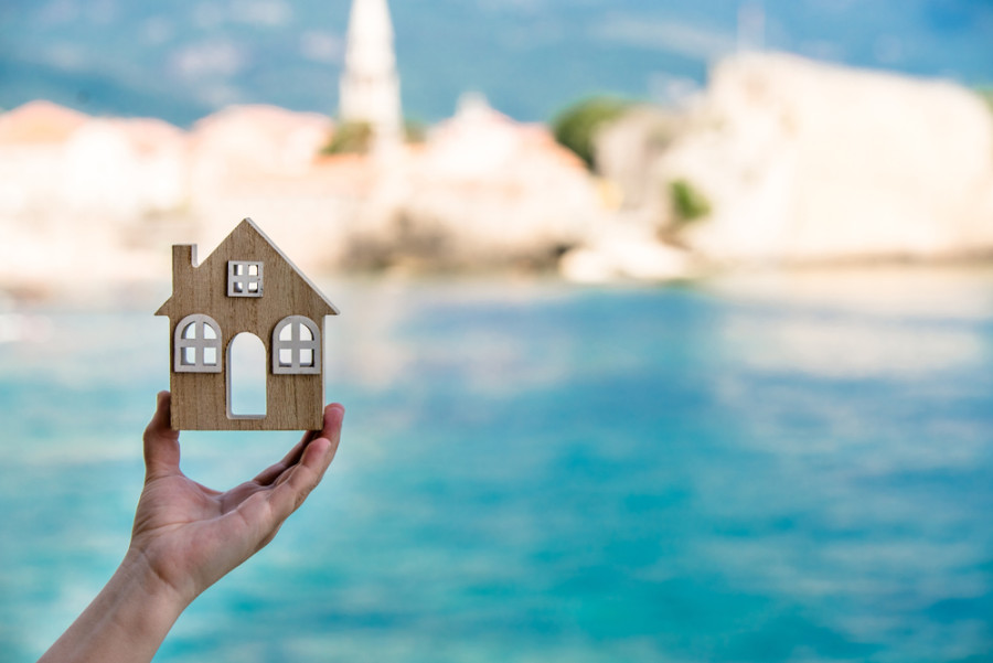 Benefits of Owning Coastal Real Estate in Montenegro