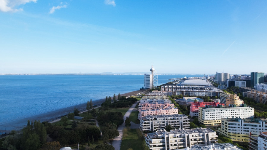 Portugal's Real Estate Market: What to Expect in 2025 for Investors and Homebuyers