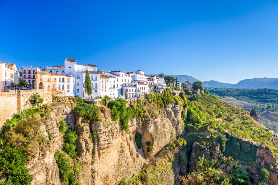 Best Locations to Buy Property in Spain: Top Investment Areas for 2024