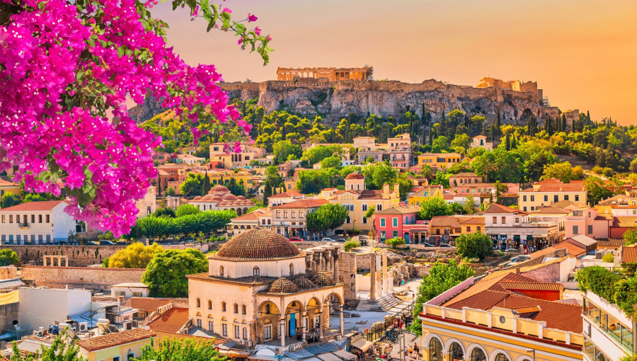 10 Must Visit Places in Greece That Make You Want to Stay Longer