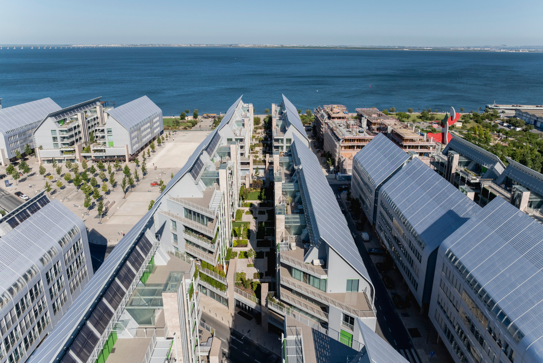 Contemporary waterfront apartment at Prata Riverside Village in Marvila, Lisbon showcasing Portugal’s modern luxury real estate and investment appeal.